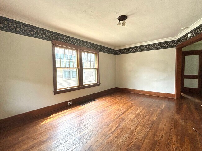 Foto del edificio - 819 Hoffman Ct