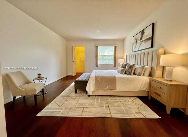 Foto del edificio - 801 SW 133rd Terrace