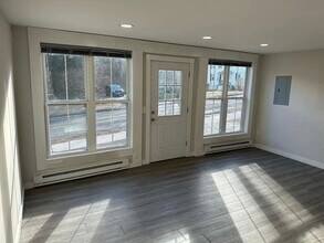 Building Photo - 16-20 Elm St