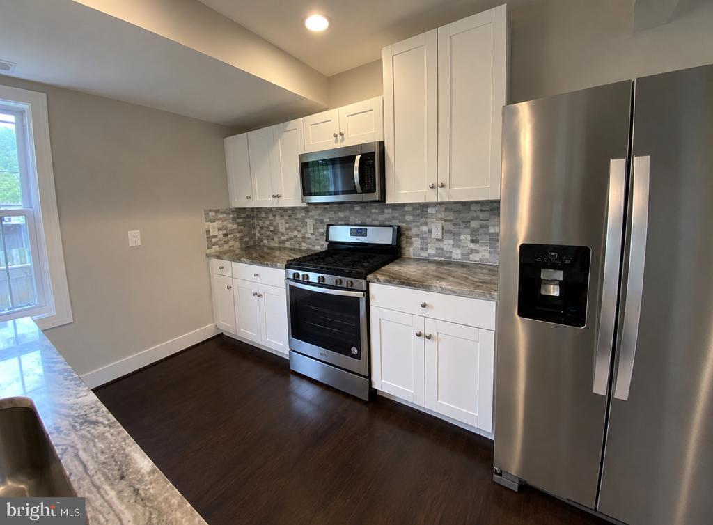 Foto del edificio - 5806 Field Pl NE