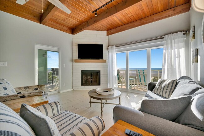 Building Photo - 19530 Gulf Blvd