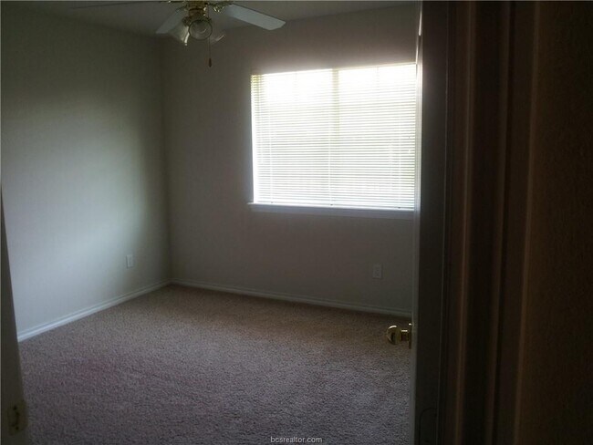 Building Photo - 3617 Oldenburg Ct