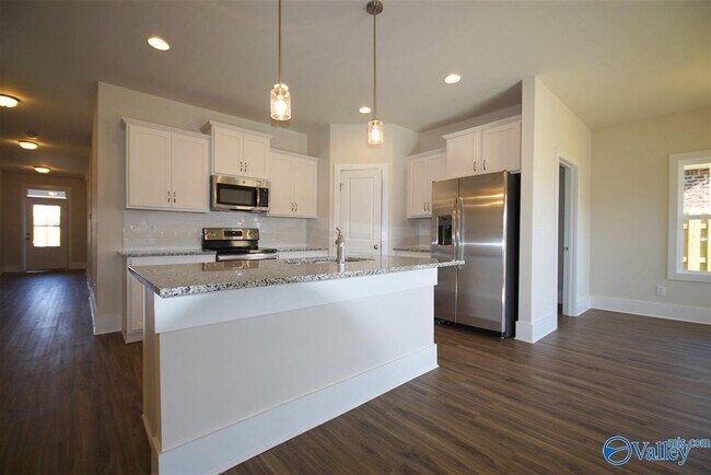Building Photo - 104 Williams Pointe Boulevard SW