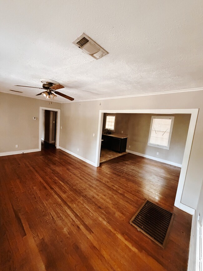 Foto del edificio - 815 6th Ave N