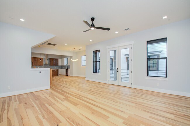 Foto del edificio - 7016 Staffordshire Blvd