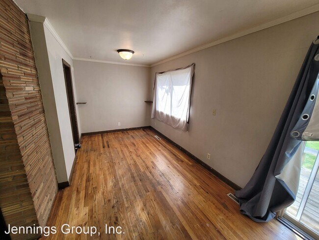 Foto del edificio - 3 br, 1 bath House - 287 Deadmond Ferry Rd.
