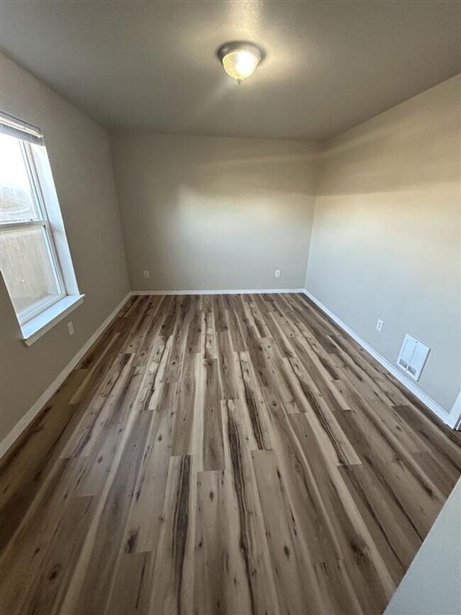 Foto del edificio - 203 Walnut Grove Ct