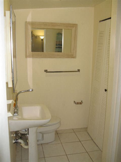 Building Photo - 1620 Floranada Rd
