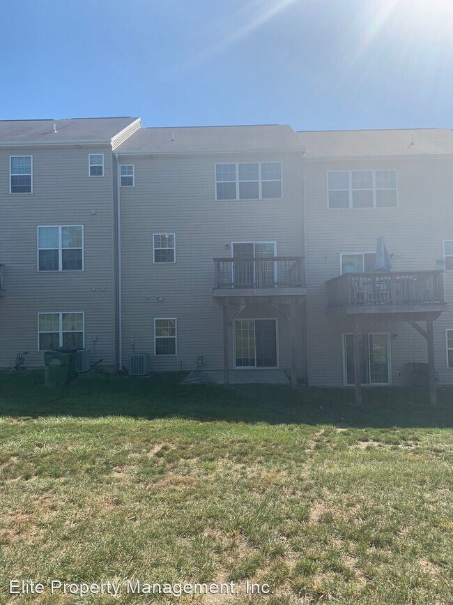 Foto del edificio - 3 br, 2.5 bath House - 525 Marion Rd