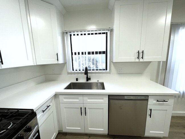 Foto del edificio - 4024 Lincoln Ave