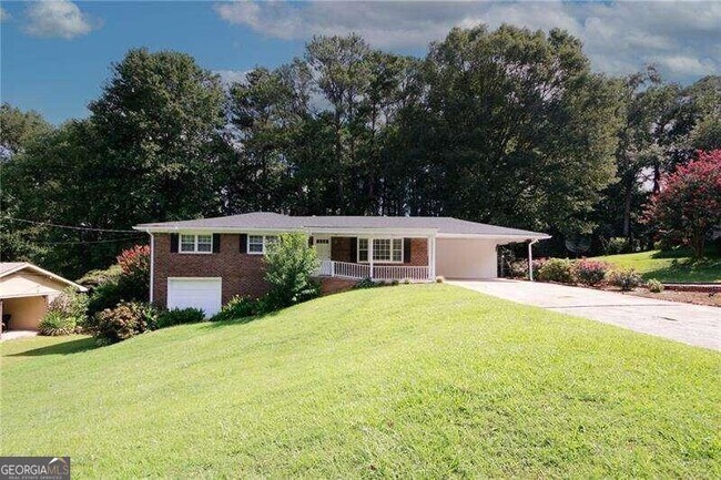 Building Photo - 840 Howard Ct SW