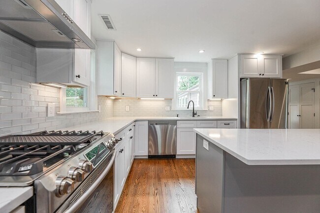 Foto del edificio - 52 Maple St