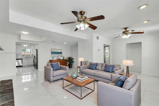 Foto del edificio - 4525 SW 112th Pl