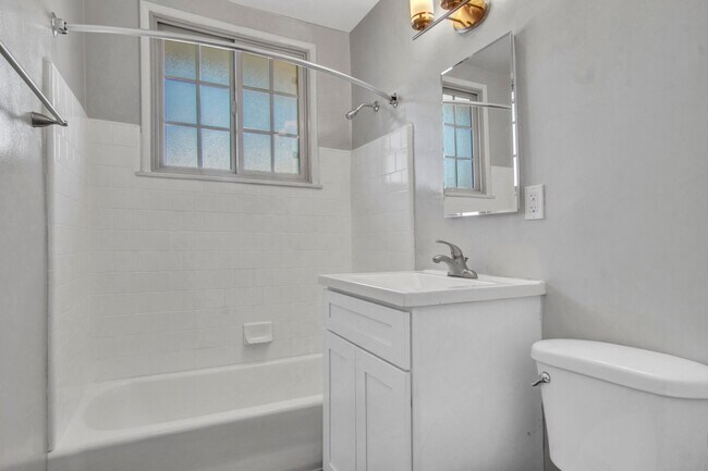 Foto del edificio - 13804 Moorpark St