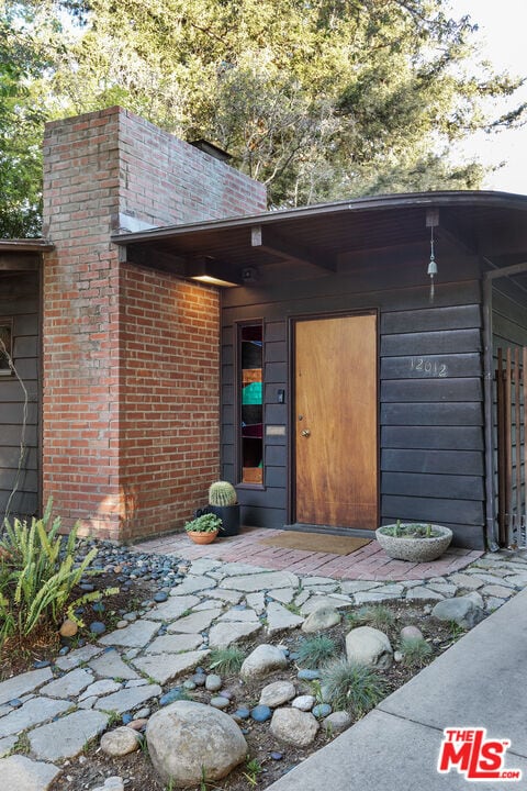 Building Photo - 12012 Pacoima Ct