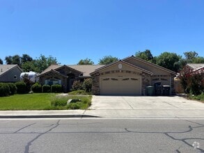 Building Photo - 2409 N Linda Vista St