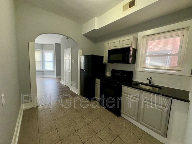 Foto del edificio - 4058 Parkside Ave