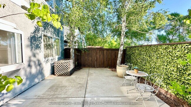 Photo - Stunning and Spacious Home in Amazing Cond...