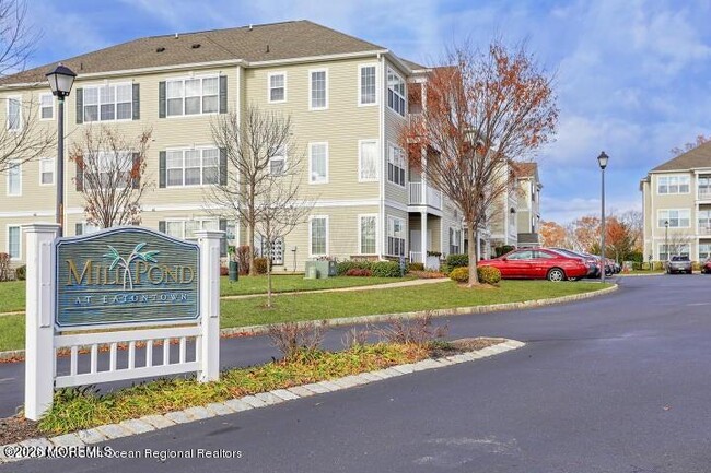 Foto del edificio - 138 Mill Pond Wy