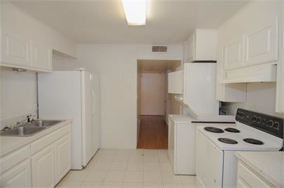 Building Photo - 2007 S Austin St