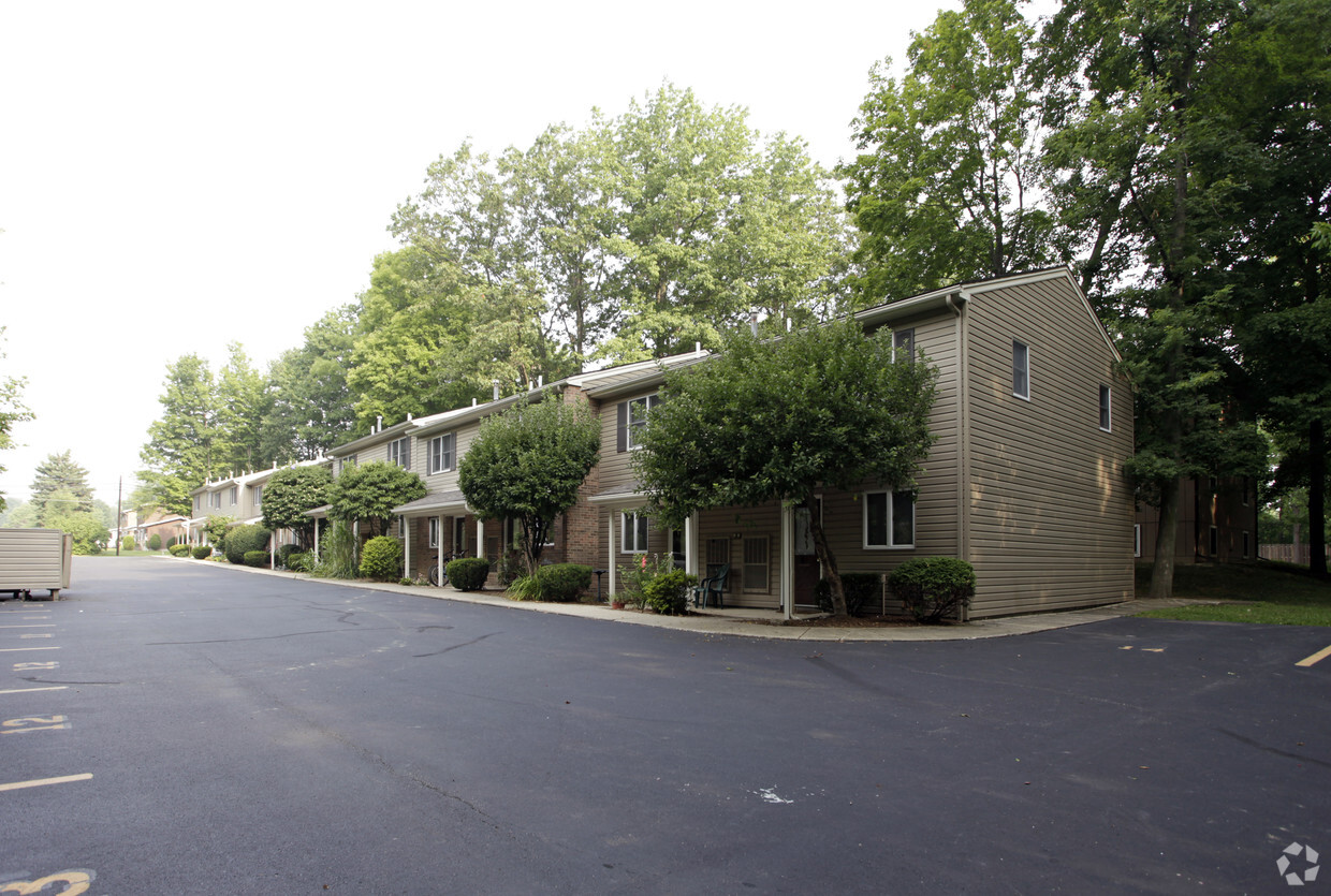 Primary Photo - Creekwood Apartments