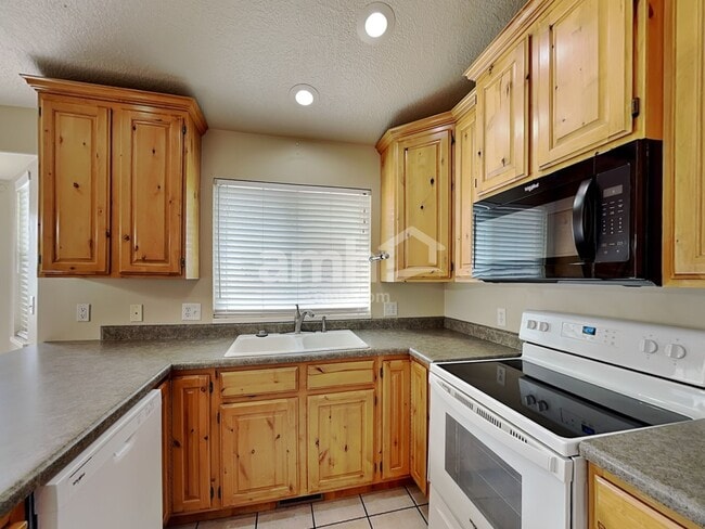 Building Photo - 328 S 1250 E