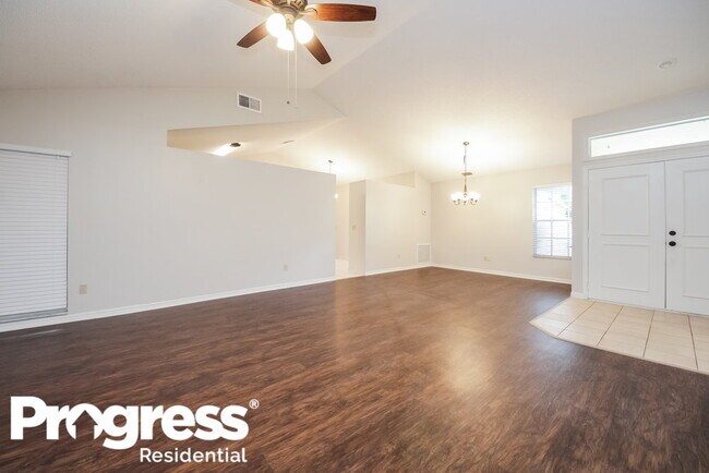Building Photo - 711 White River Dr