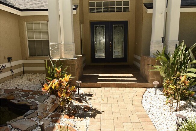 Foto del edificio - 816 Sandringham Ln