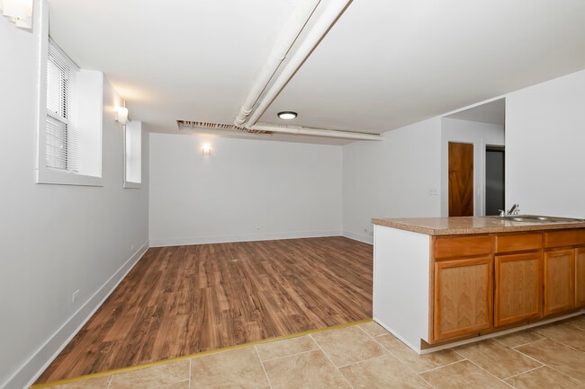 Building Photo - 11218 S Indiana Ave