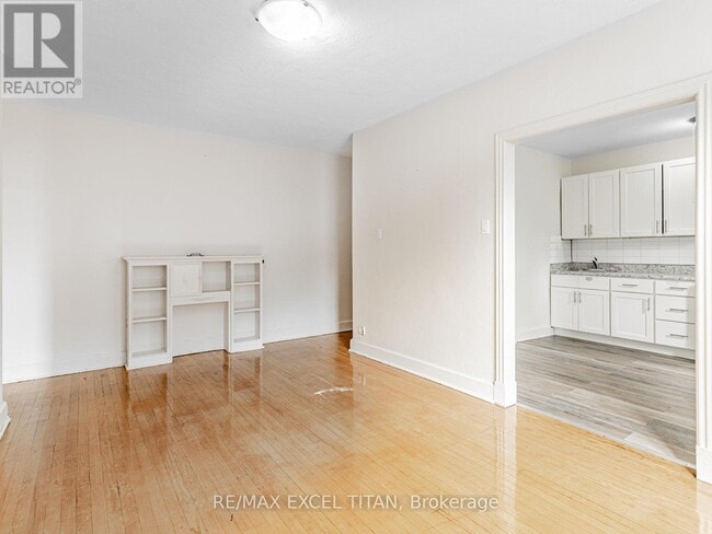 Building Photo - 1 Mallory Gardens