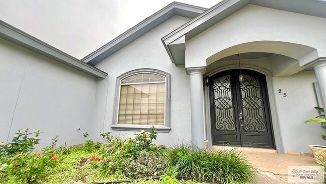 Building Photo - 25 La Paz Ct