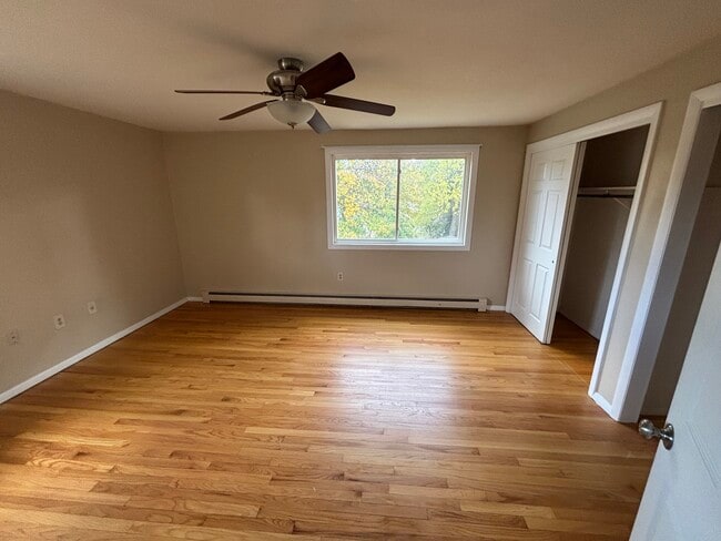 Building Photo - 34 Irving St