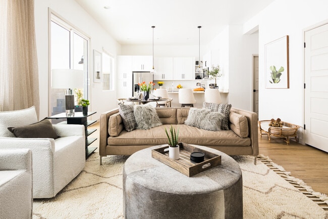 Building Photo - Marigold Ranch at San Tan Village