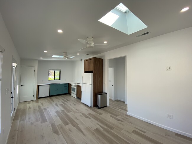 Recessed Lighting and Natural Light - 1728 Lima Dr