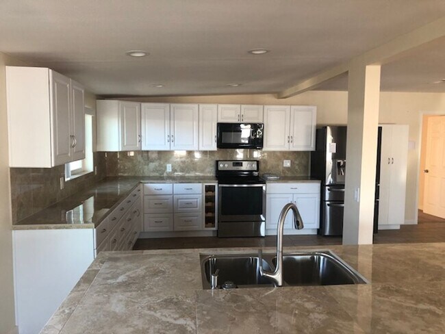 Building Photo - Sun Lakes long term Rental