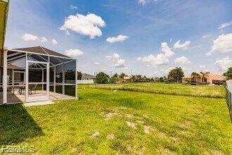 Building Photo - 433 NW 38th Pl