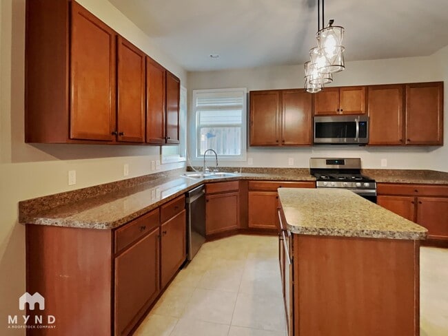 Building Photo - 2557 Kolb Manor Cir SW