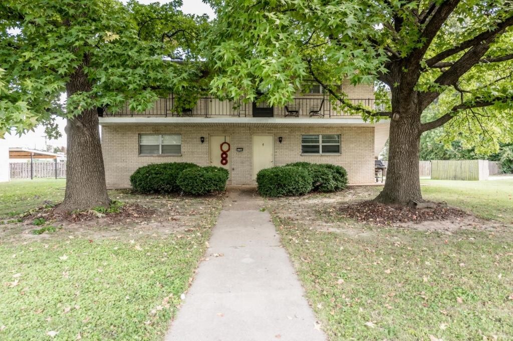 Primary Photo - 5704 Pontiac Dr.