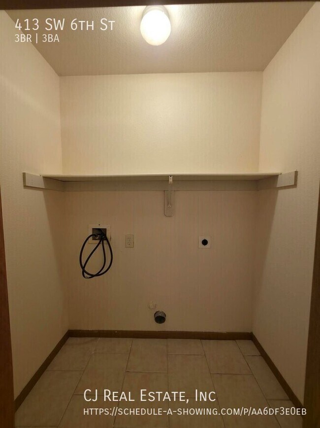 Foto del edificio - 413 SW 6 St