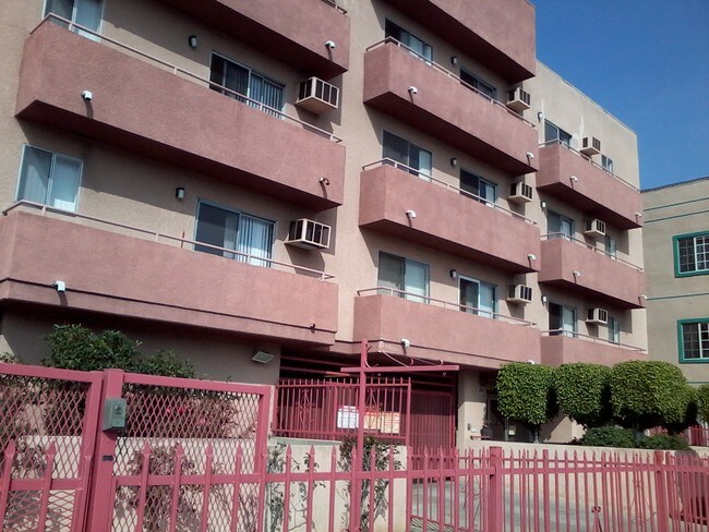 Foto del edificio - 1325 Hoover S St