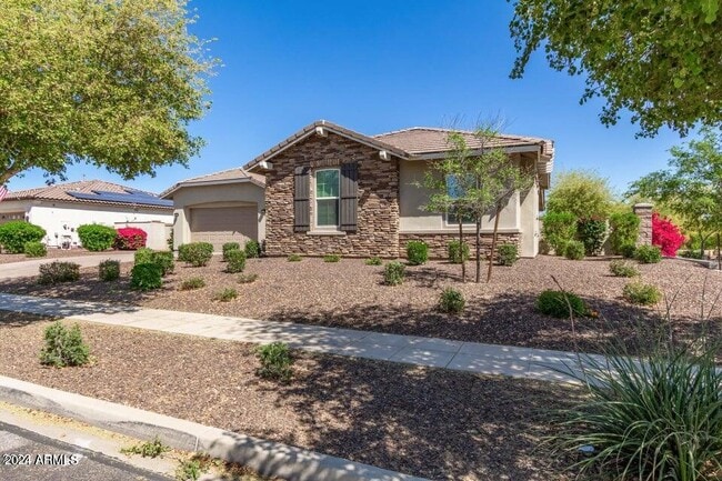 Building Photo - 13695 N 148th Dr