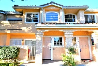 Building Photo - 2075 Blackberry Cir