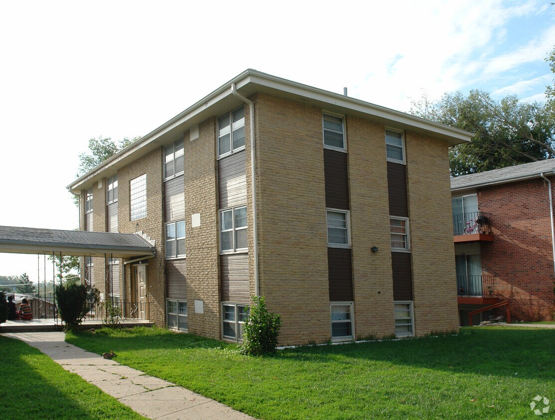 Building Photo - The Portsmith