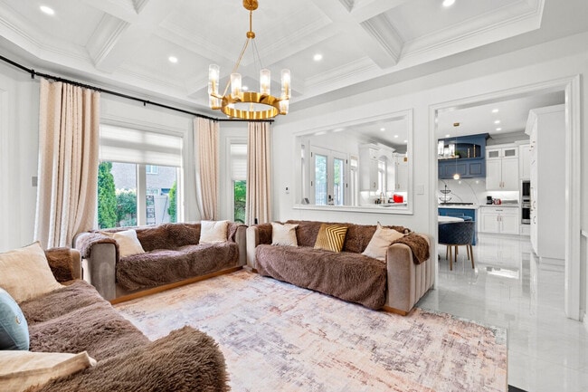 Photo du bâtiment - 111 Selvapiano Cres