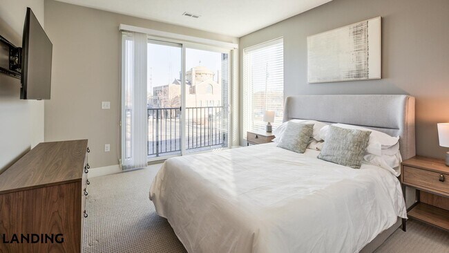 Foto del edificio - 4401 Bunker Hill Rd