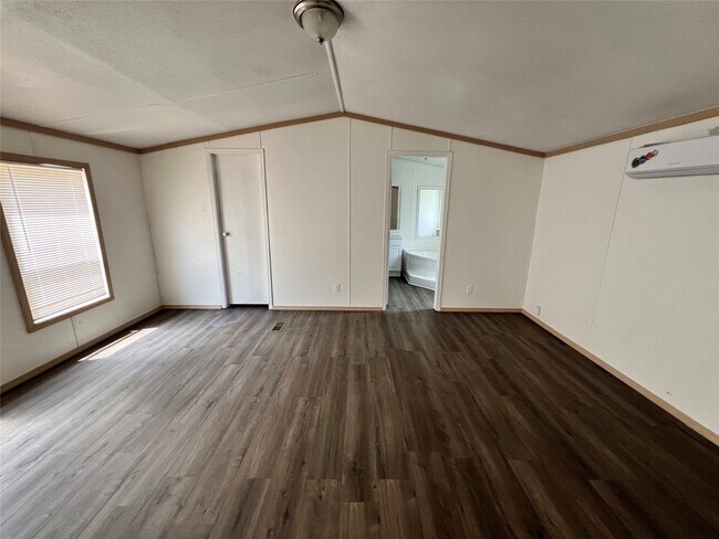 Foto del edificio - 21430 Dunn