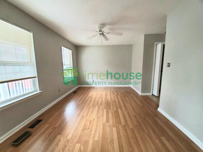 Foto del edificio - 420 W 30th St