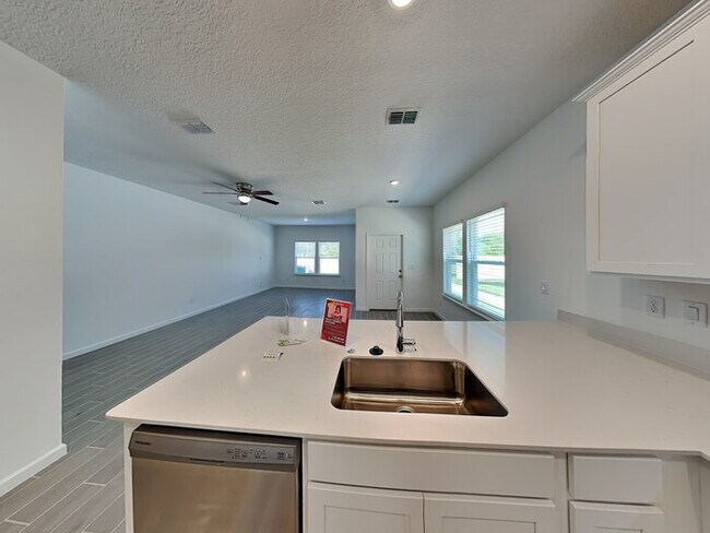 Foto del edificio - 2165 Windward Cay Ln