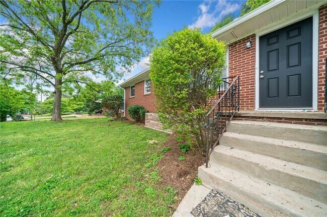 Foto del edificio - 2078 Olive Springs Rd SE