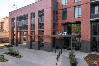 Building Photo - Aster